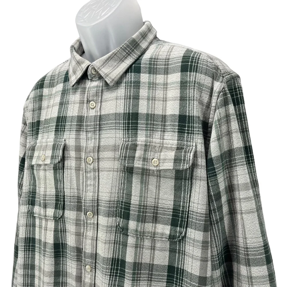 The North‎ Face Men’s XXL Gray & Green Flannel Long Sleeve Button Up Shirt